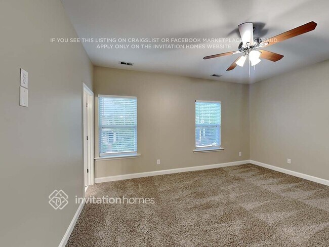 Building Photo - 6473 Hove Rd