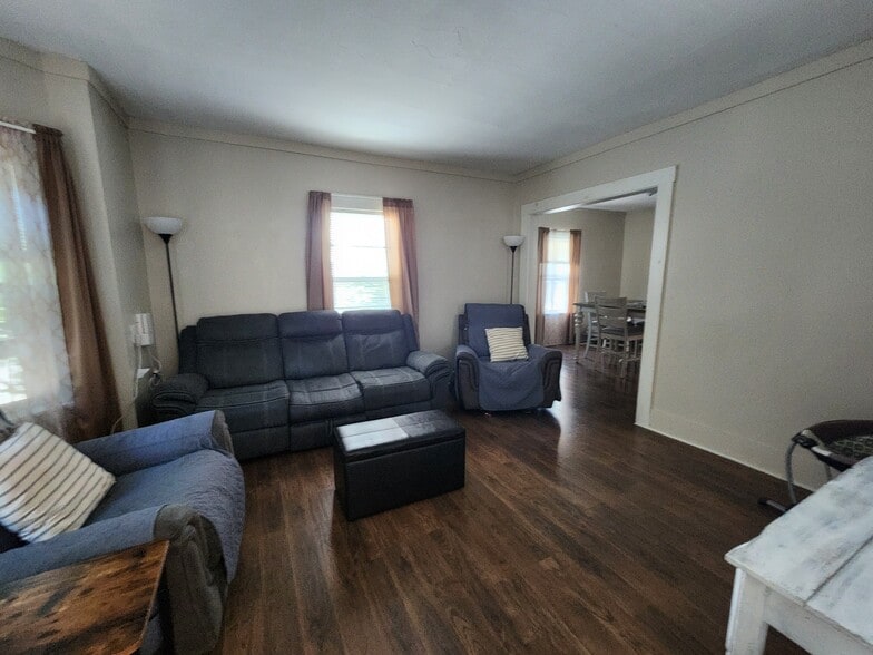 Building Photo - 40 Getchell St