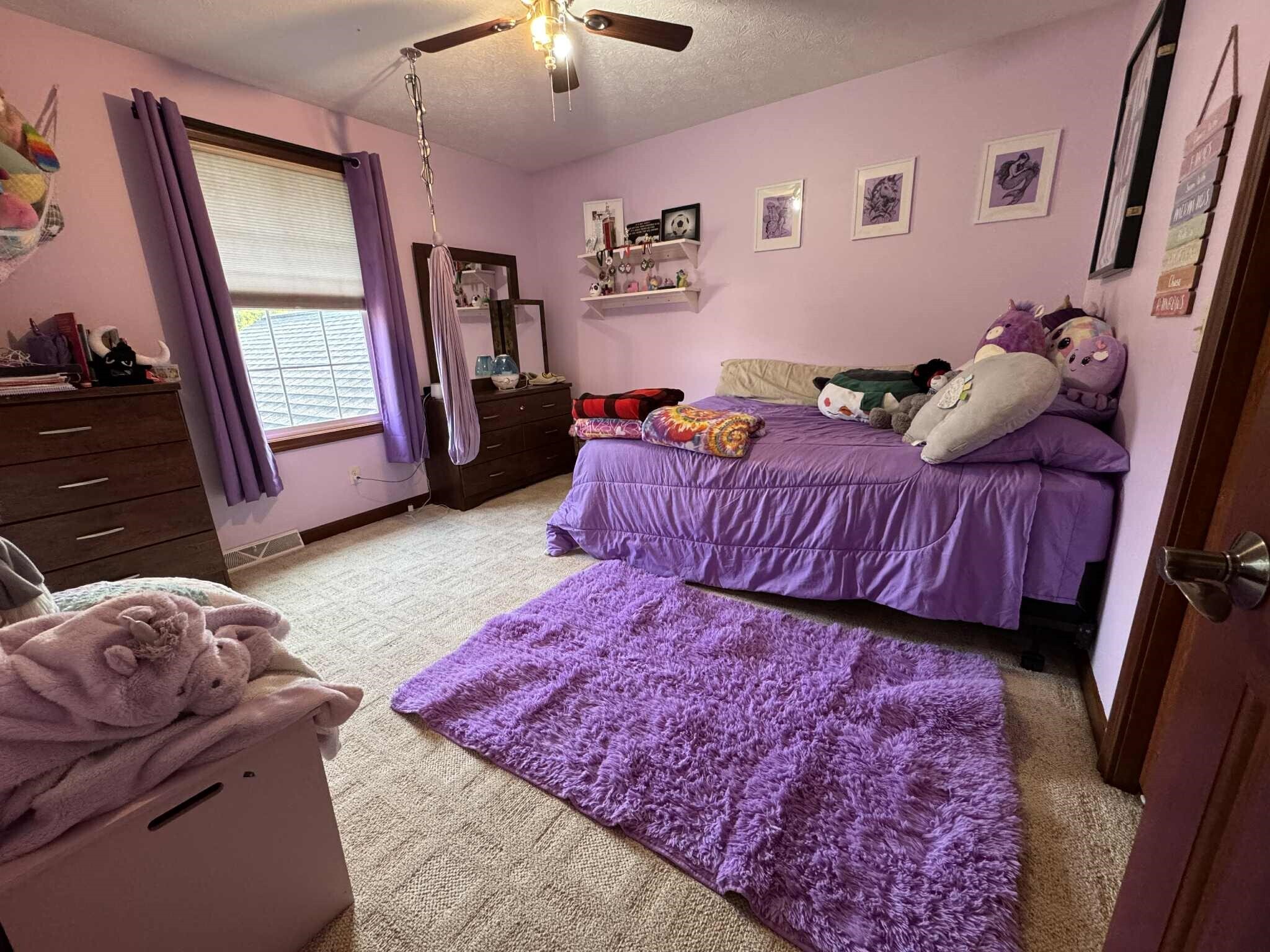 Building Photo - 4 Compass Point Ct