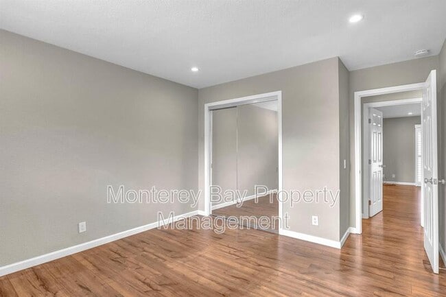 Building Photo - 1137 Mescal St