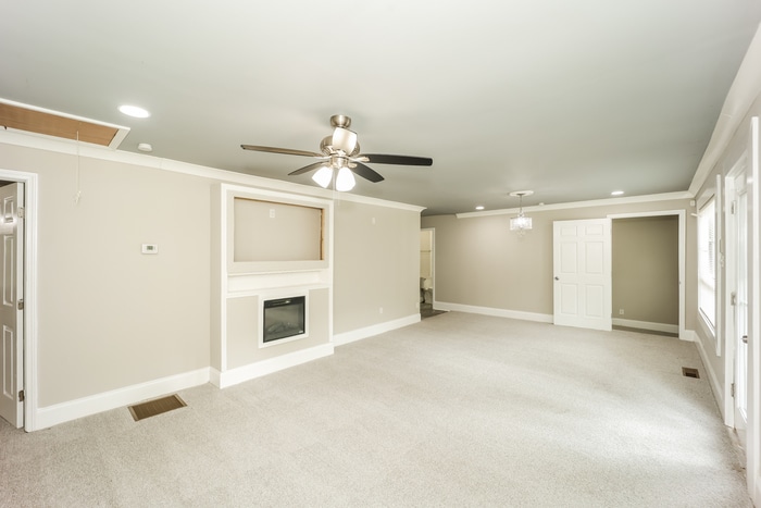 Building Photo - 766 Cascade Dr