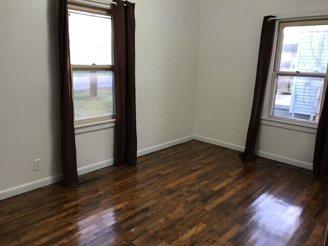 Building Photo - 2609 Gihon Rd
