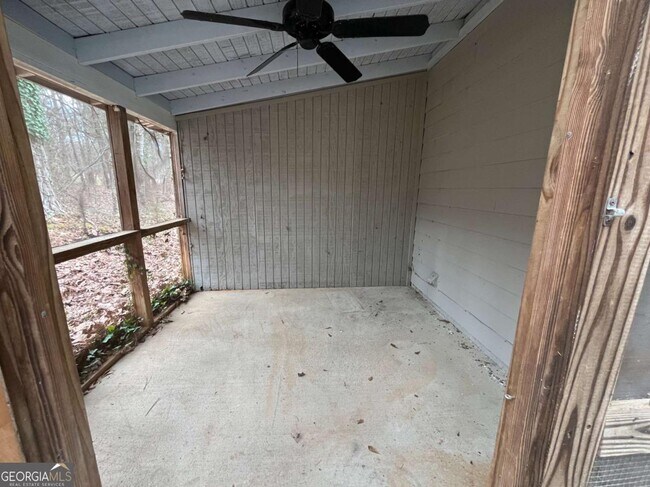 Building Photo - 565 Rustwood Dr