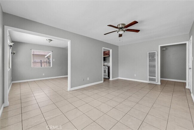 Building Photo - 9323 Sage Ave