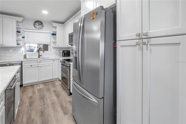 Building Photo - 800 Madonna Blvd