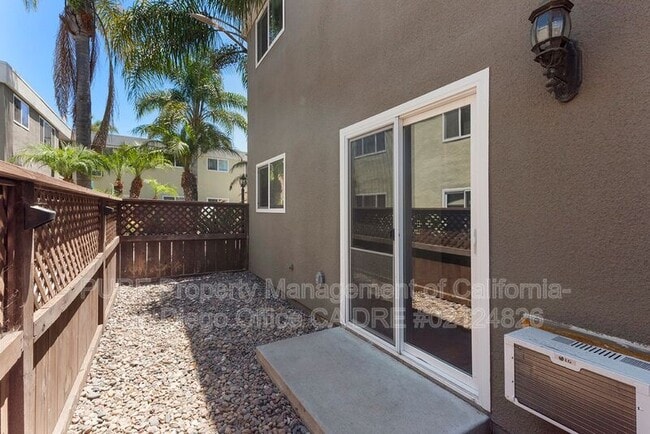 Building Photo - 6666 Beadnell Way