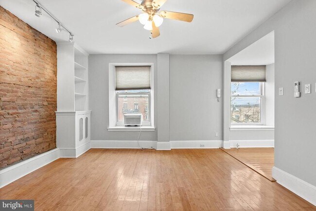 Building Photo - 1320 S Broad St