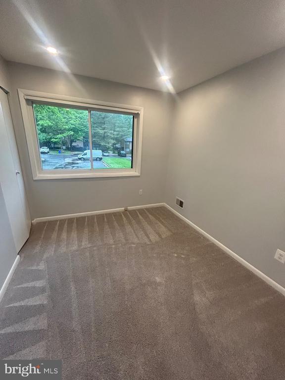 Building Photo - 9574 Standon Pl