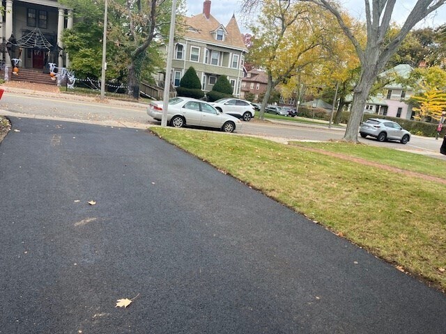 Building Photo - 21 Melville Ave