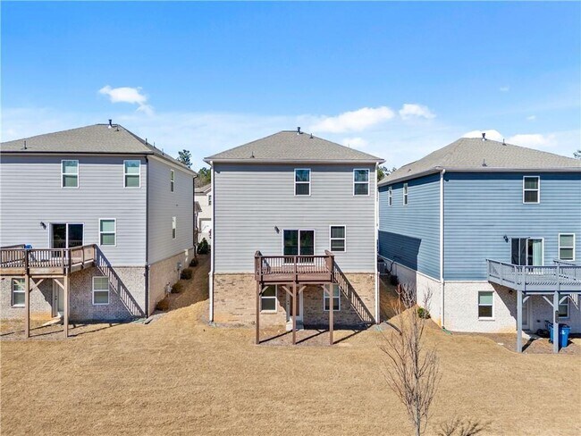 Building Photo - 4646 Waxwing St