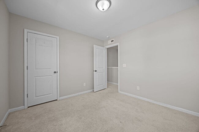 Building Photo - Small-Town Comfort Meets City Convenience | 2-Story Home for Rent | 4 Bedrooms, 2.5 Baths