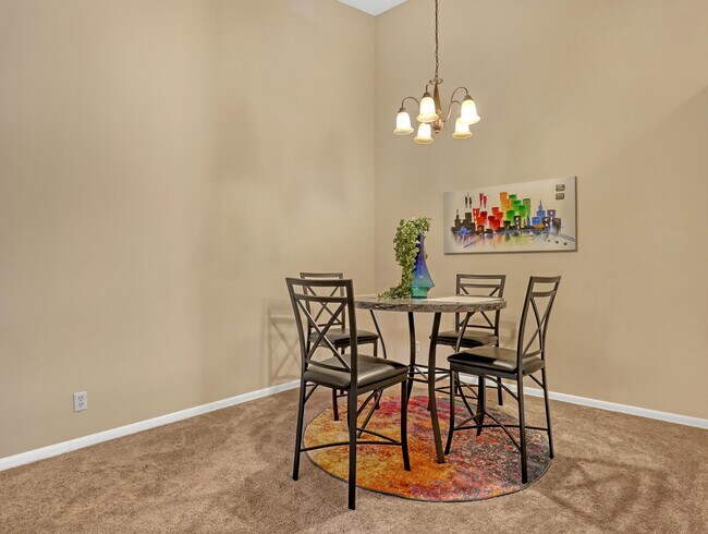 Building Photo - 6552 Chasewood Dr