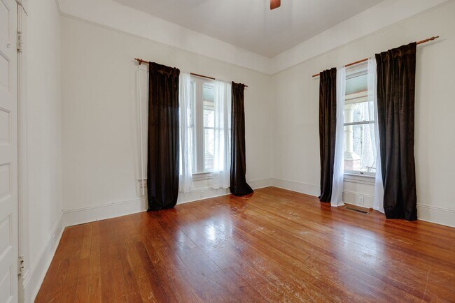 Building Photo - 295 Oglethorpe Ave