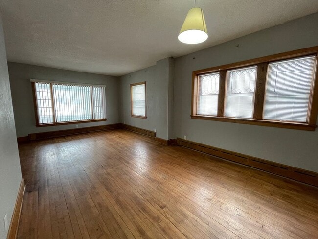 Building Photo - 3-Bedroom 2-Bath Home in North Fargo!