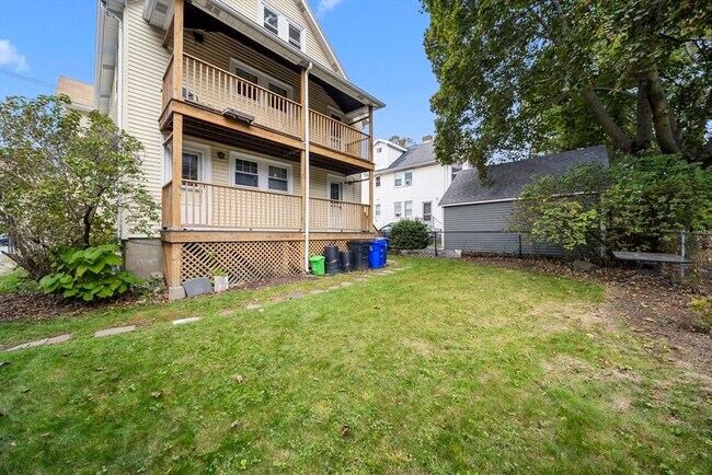 Building Photo - 180 Faneuil St