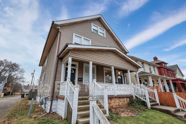 Building Photo - 293 E Woodrow Ave