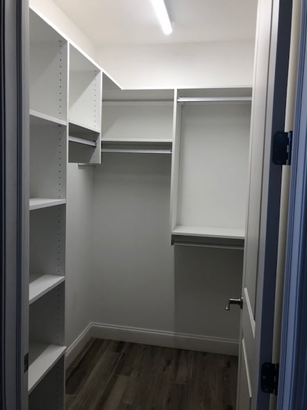 Building Photo - 373 Spencer St