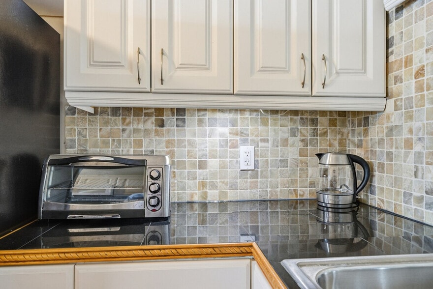 Building Photo - 938 S Kihei Rd