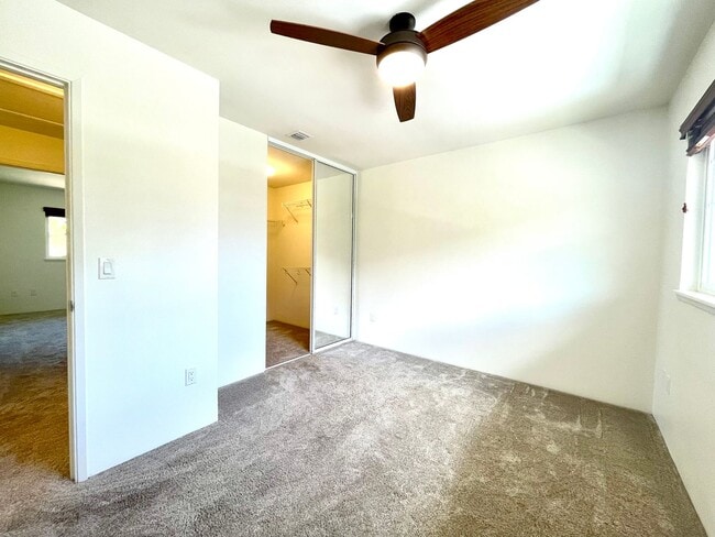 Building Photo - For Rent – Renovated 3BR/2BA Townhouse in ...