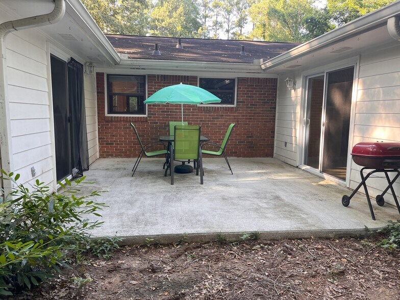 Pation - 1405 Southland Vista Ct NE