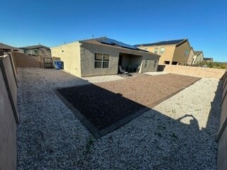 Building Photo - FOR RENT