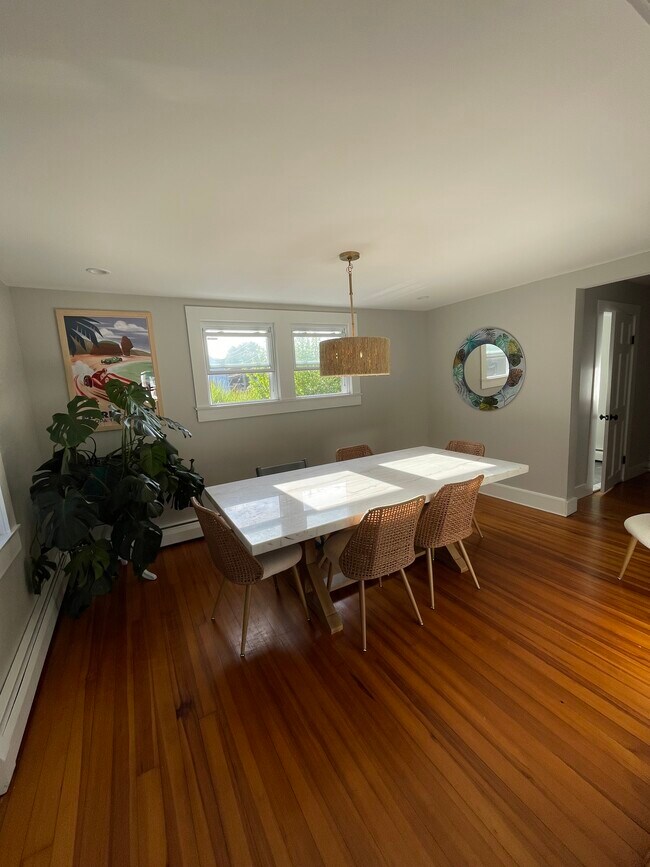 Building Photo - 46 Crescent Ave