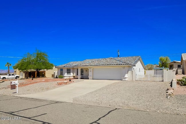Building Photo - 3181 Chanute Dr