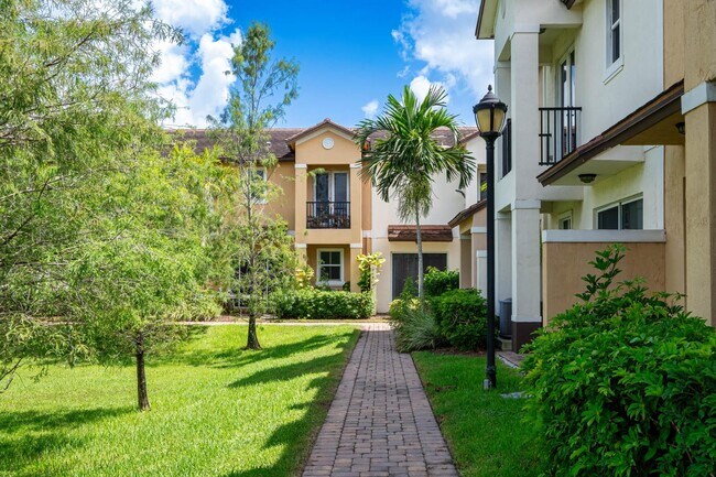 Building Photo - 7651 NW 88 Terrace