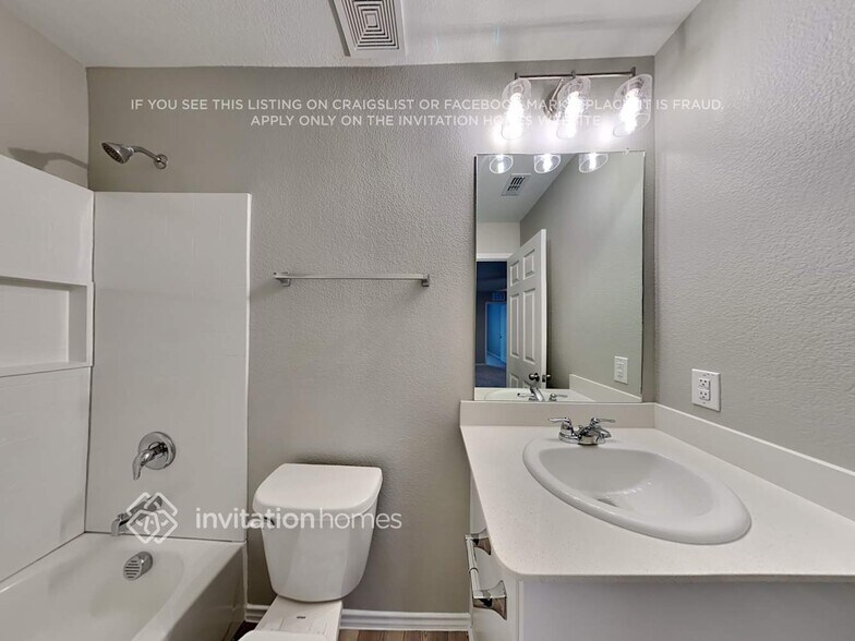 Building Photo - 1007 Clear Dusk Ln