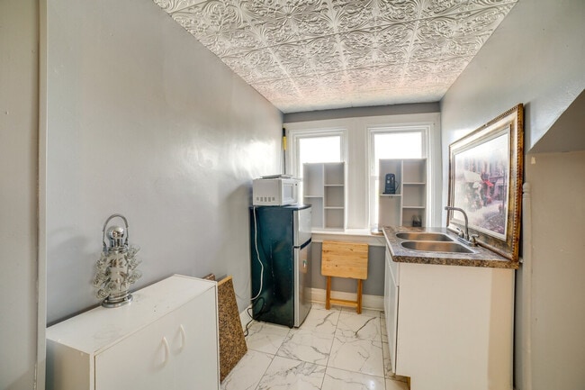 Building Photo - 5112 Towers Terrace