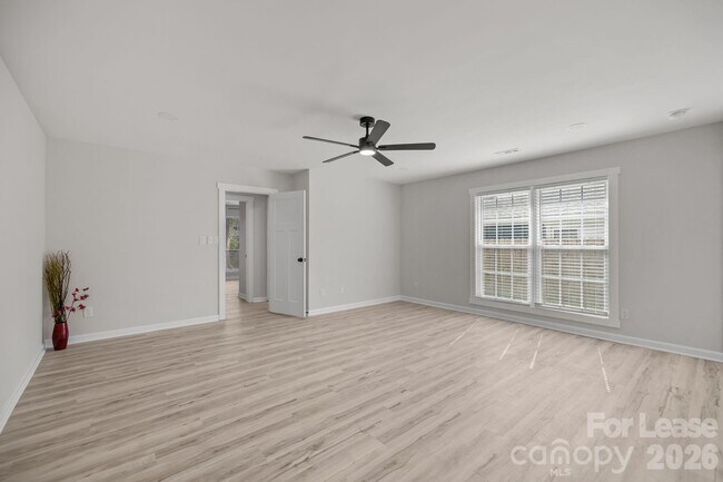 Building Photo - 6722 Stillmeadow Dr