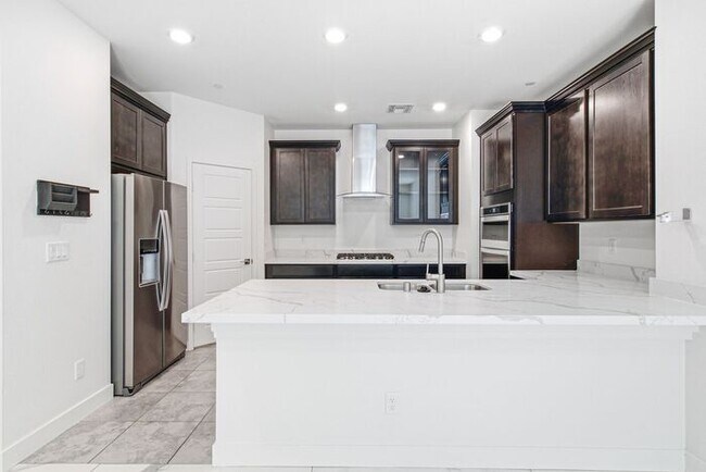 Building Photo - Beautiful 4-Bedroom Inspirada Home with Loft, Upgraded Kitchen & Private Backyard