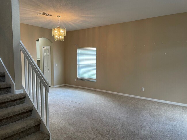 Building Photo - Home For Rent in Gated Stonebrook Neighbor...