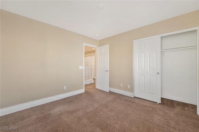 Building Photo - 131 Water Hazard Ln