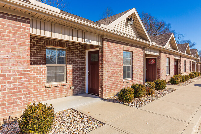 Building Photo - 1217 Sparta Dr
