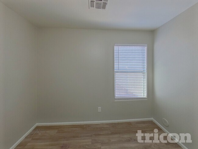 Building Photo - 42396 Colby Dr