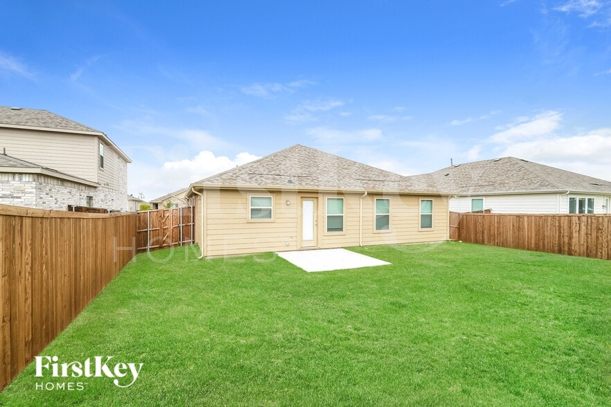 Building Photo - 2628 Warren Ln