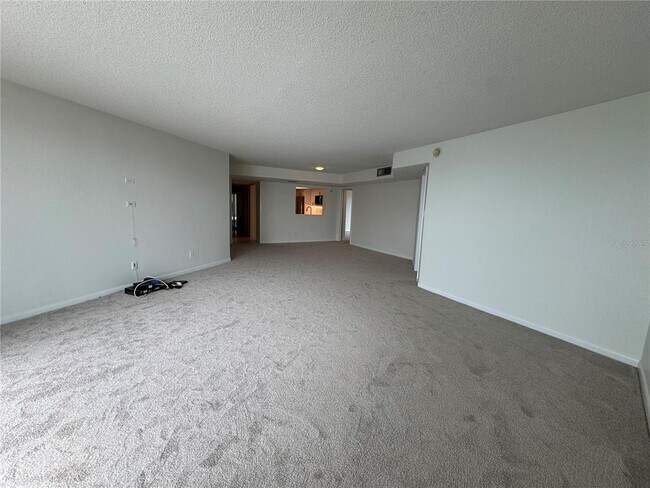 Building Photo - 2611 Bayshore Blvd