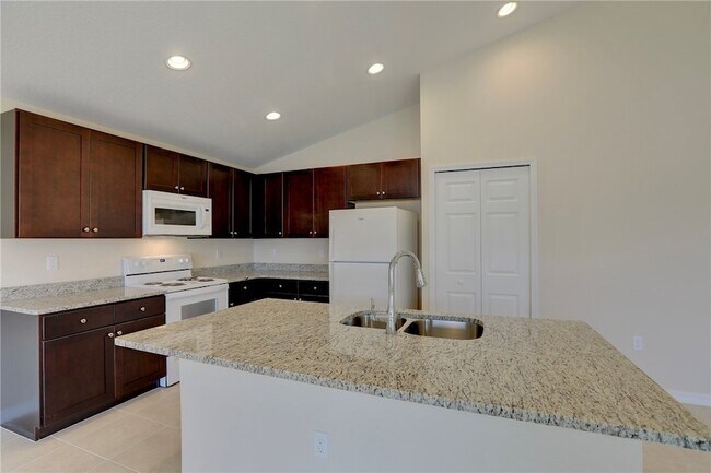 Building Photo - 8415 99th Ct