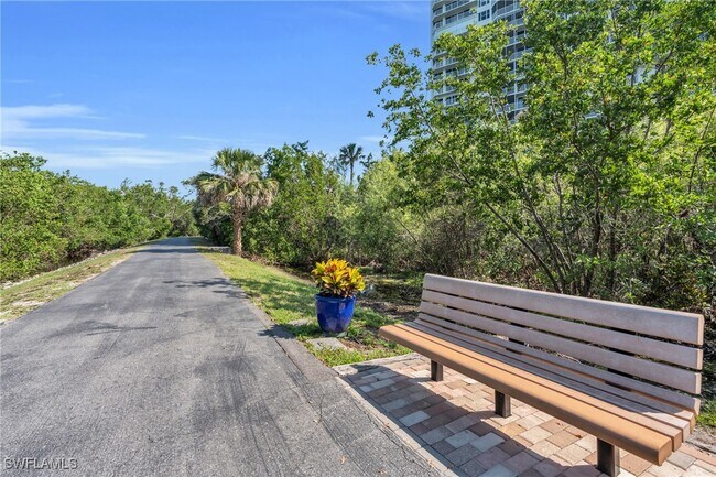 Building Photo - 5550 Heron Point Dr