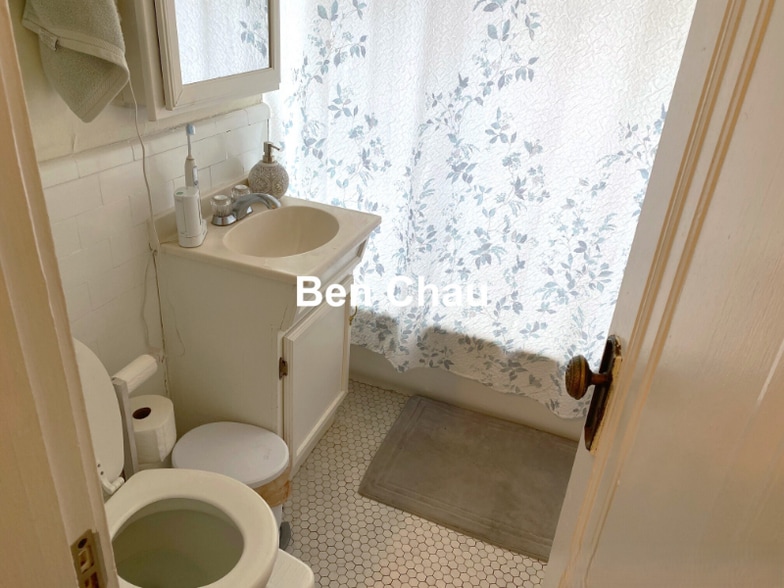 Building Photo - 1610 Massachusetts Ave