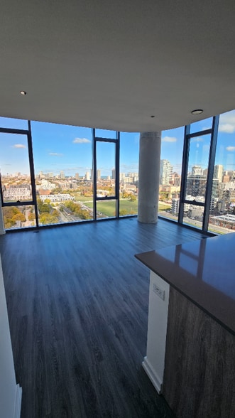 Building Photo - 828 N Cleveland Ave