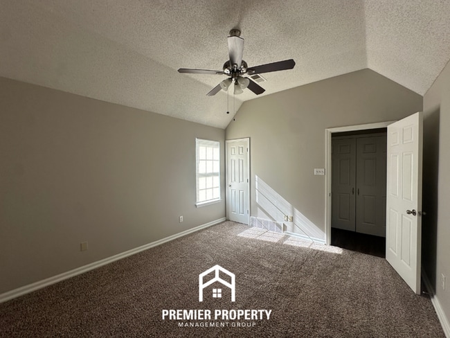 Building Photo - 2828 Breezy Ridge Trail