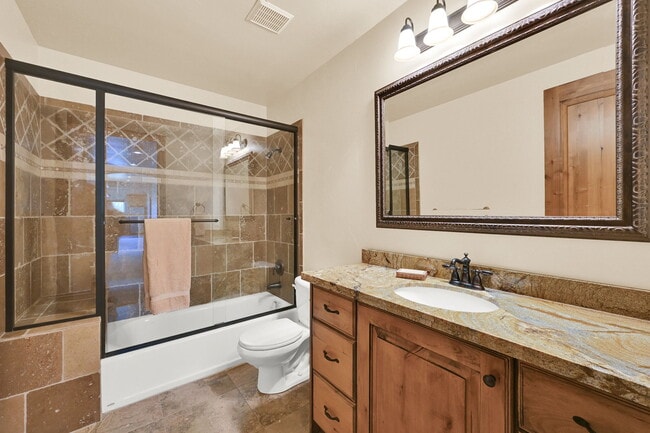 Building Photo - 3573 N Elkview Dr