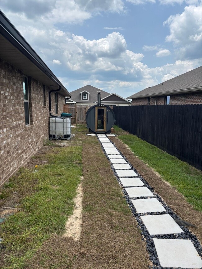 Building Photo - 5767 Marigold Loop