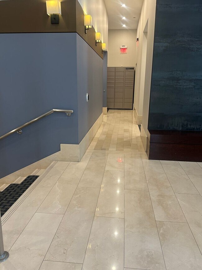 Building Photo - 1 Bedroom 1 Bath Condo Near Capitol Hill