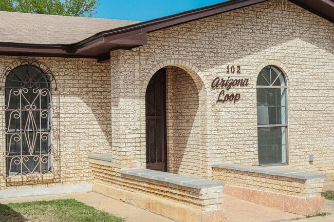Building Photo - 102 Arizona Loop