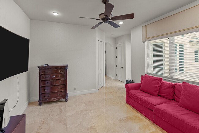 Building Photo - 10058 El Caballo Ct