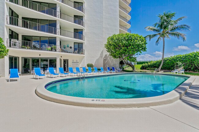 Building Photo - 5420 N Ocean Dr