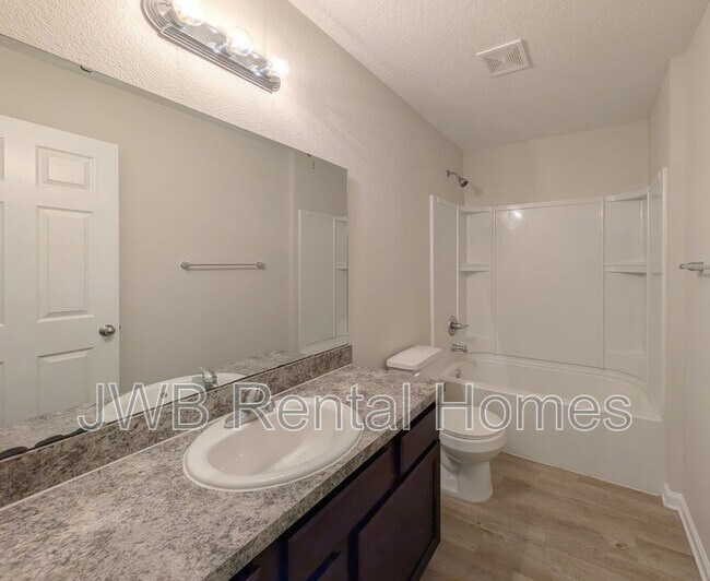 Building Photo - 7820 Playschool Ln